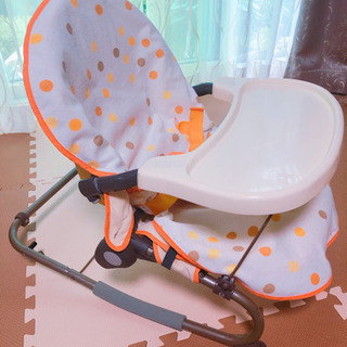 テーブル付きチェアー