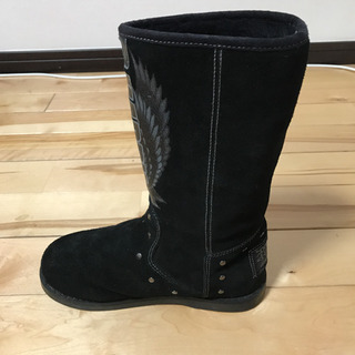 Ed Hardy ムートンブーツの画像