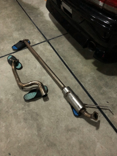 テリオスキッド　マフラー