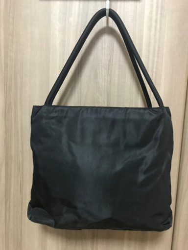 PRADA 黒　ハンドバッグ　ナイロン