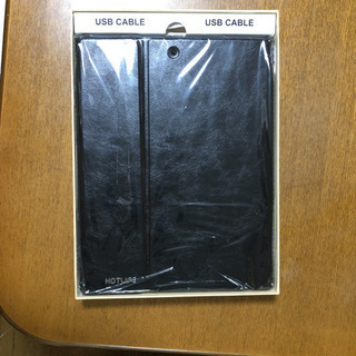 iPadケース（キーボード&USBケーブル付き）の画像