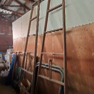 鉄製脚立（引渡完了）