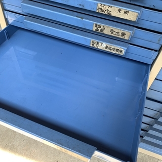 内田洋行（ウチダ）製☆２８引出キャビネット☆お持ち帰り下さい。の画像