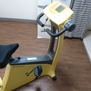 エアロバイクAI　静音設計 コンビウェルネス製
