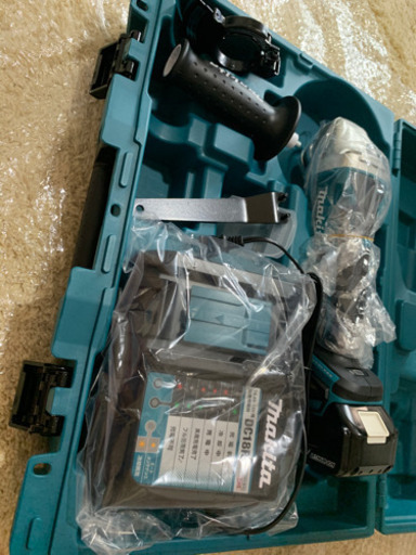 マキタ　充電式ディスクグラインダー　未使用