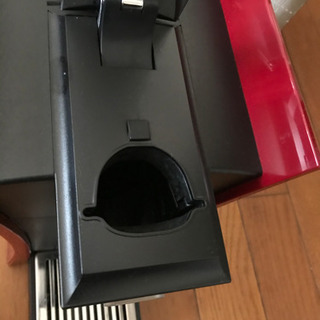 Nestle カプセル式ティーマシン SPECIAL.T レッドの画像
