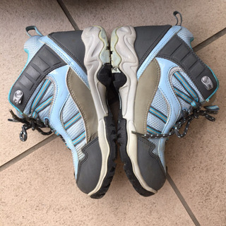 ＧＥＲＲＹ   子供用トレッキングシューズ 登山靴  22.0㎝の画像