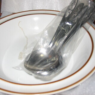 皿とスプーンのセット　５客の画像