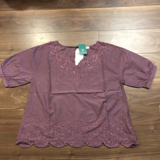 カットワークブラウスの画像