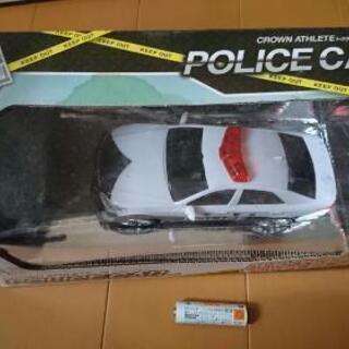 ラジコン クラウン アスリート パトカーの画像