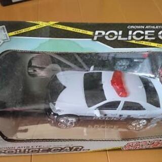 ラジコン クラウン アスリート パトカーの画像