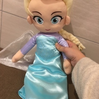 エルサぬいぐるみ