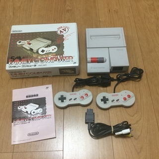 商談中。任天堂　ファミコン　アダプター無