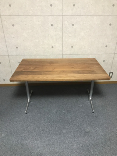 カフェテーブル　ウォールナット天板