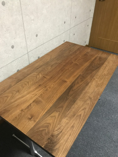 カフェテーブル　ウォールナット天板