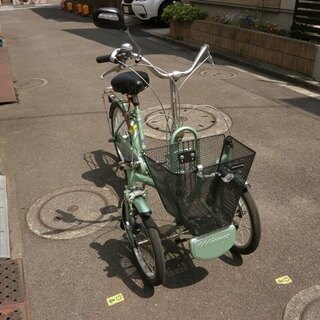 ミンナ　ブリジストン製大人用三輪車