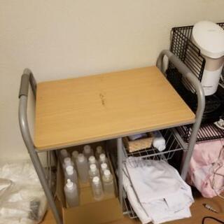 収納ラック 移動可能
