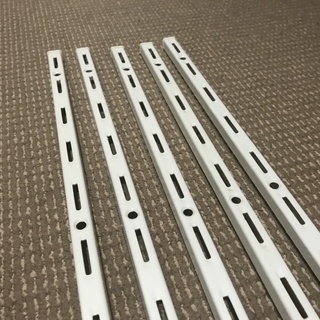 エレメントシステム 棚柱　棚受　ホワイト　差し上げます。の画像
