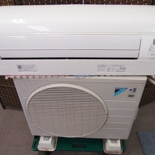中古品　ダイキン　2014年製　ルームエアコン　室内機AN22RFSK-W　室外機AR22RESK　リモコン有り