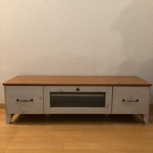 テレビボード