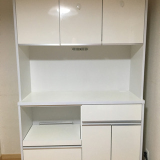 食器棚をあげますの画像