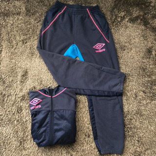 【umbro 】 スウェット上下セットの画像