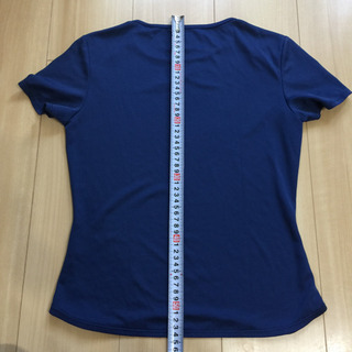 adidas Tシャツ レディースの画像