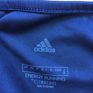 adidas Tシャツ レディースの画像