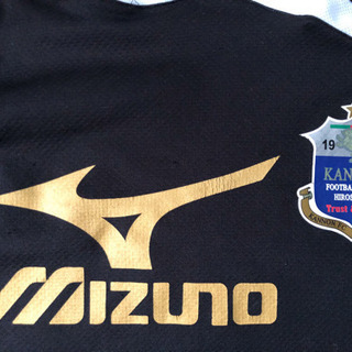 【ミズノ】サッカートレーニングシャツ　広島観音高校の画像