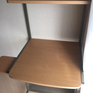 パソコンデスクの画像