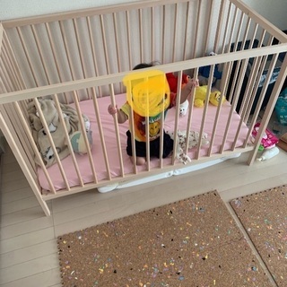 ベビーベッド　IKEA スニーグラル