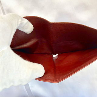 カルティエ 二つ折り財布　ボルドー　中古品　送料無料 Cartierの画像