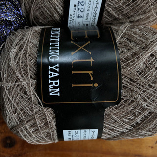 毛糸2種4玉の画像