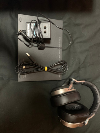 9.1デジタルサラウンドヘッドホン　MDR-700DS