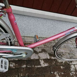 ママチャリ　自転車　大人用　ピンク　の画像