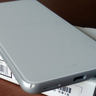 【取引終了】docomo arrows Be F-04K Whiteの画像