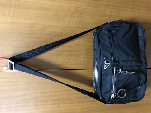 プラダ　ショルダーバッグ　黒　PRADA　ナイロン　NERO BT0429 ITALY ギャランティー付
