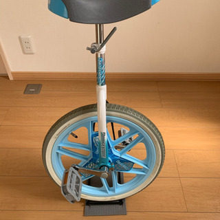 ブリヂストン 一輪車 水色 18インチ 専用スタンド付き 屋内保...