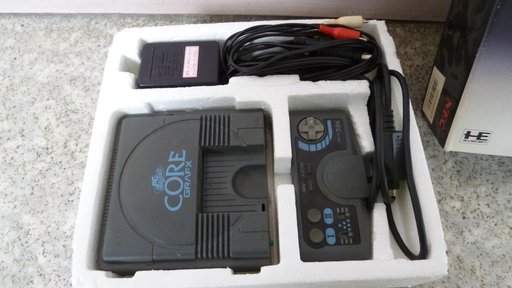 通電 動作OK PCエンジン コアグラフィックス ゲーム４本・元箱・取説・天の声2付 ボンバーマン 桃太郎電鉄Ⅱ スペース・インベーダ
