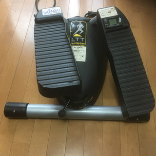 LTT lateral thigh trainer ラテラルサイトレーナー 足ふみ 健康器具 ステッパー エクササイズ アームバンド付きの画像