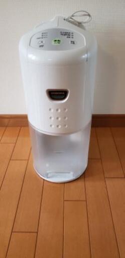 美品　コロナ　除湿器