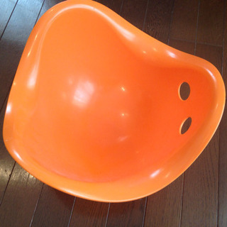 ヘルメットみたいなおもちゃの画像