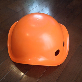 ヘルメットみたいなおもちゃの画像