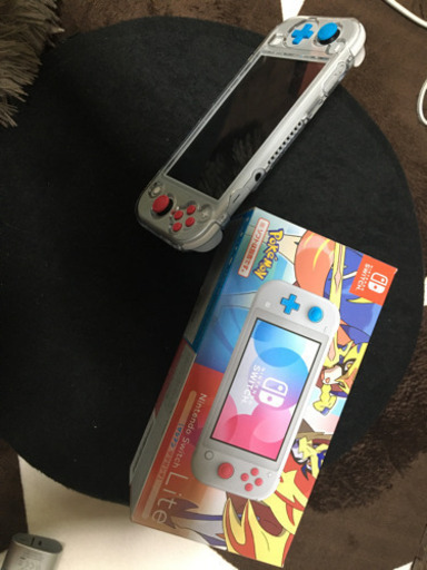 現在お取引中  任天堂SwitchLight