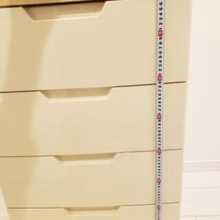 プラスチック4段チェストの画像