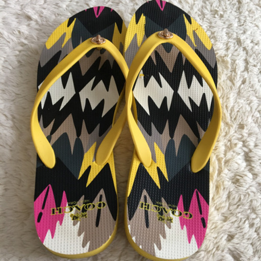 美品‼️コーチ☆COACH ビーチサンダル 黄色多め