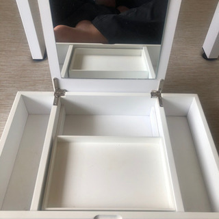 ミニドレッサーの画像