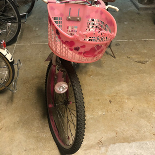 女の子用自転車の画像