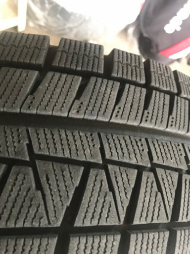 スタッドレスタイヤハイエース100系に履いてました。