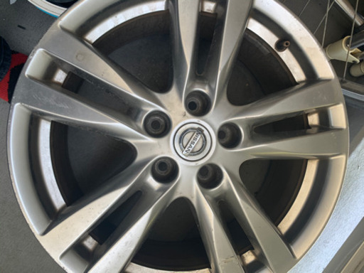 売れました。 エルグランド純正ホイール4本